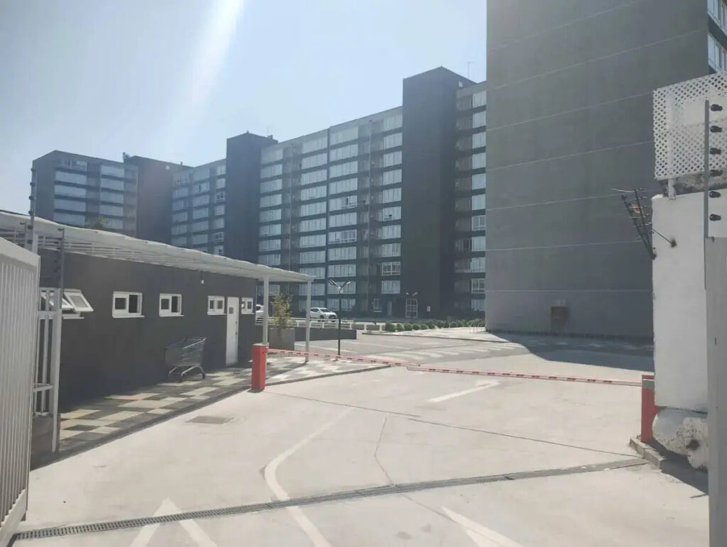 Edificio en Indepnedencia departamentos con con entrega inmediata y bono pie