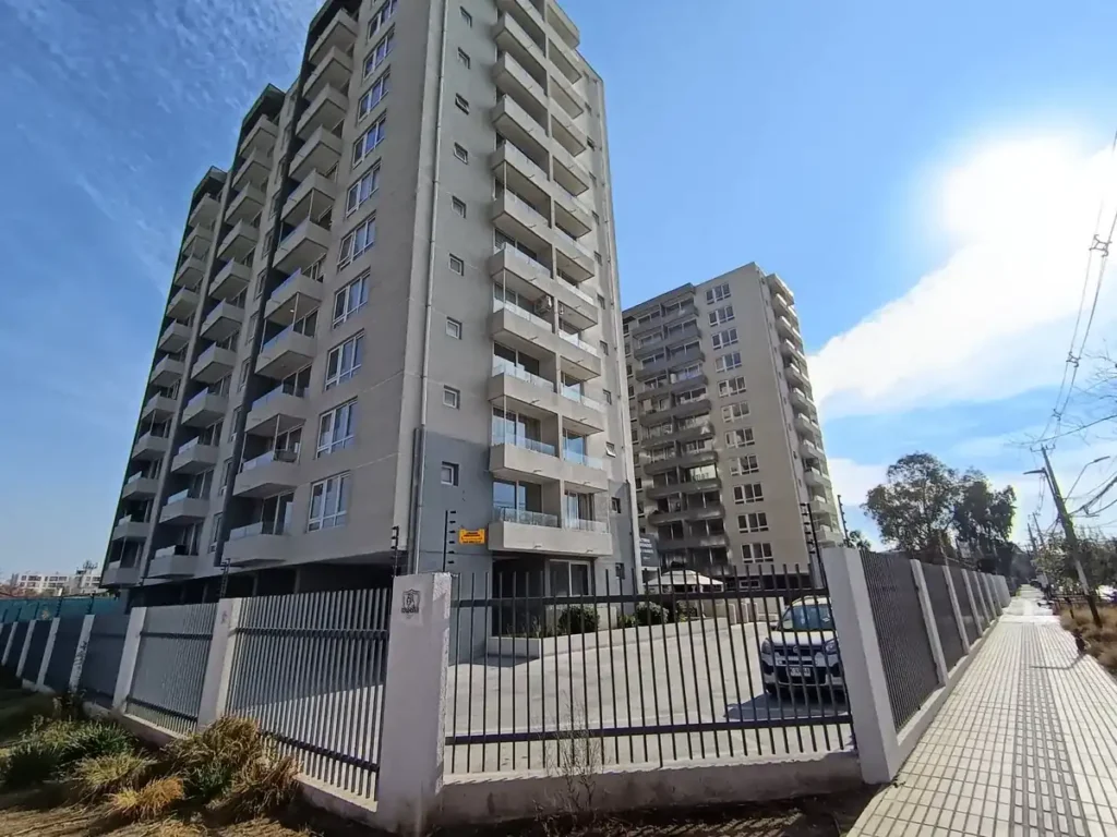 Edificio en Macul: cero pioe al 90% y al 85%