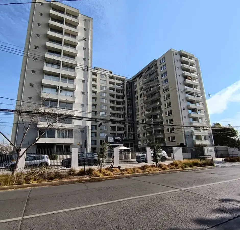 Edificio en Macul con departamento de entrega inmediata, planta 2D2B, 49,9 M2 venta con bono, 15% pie,