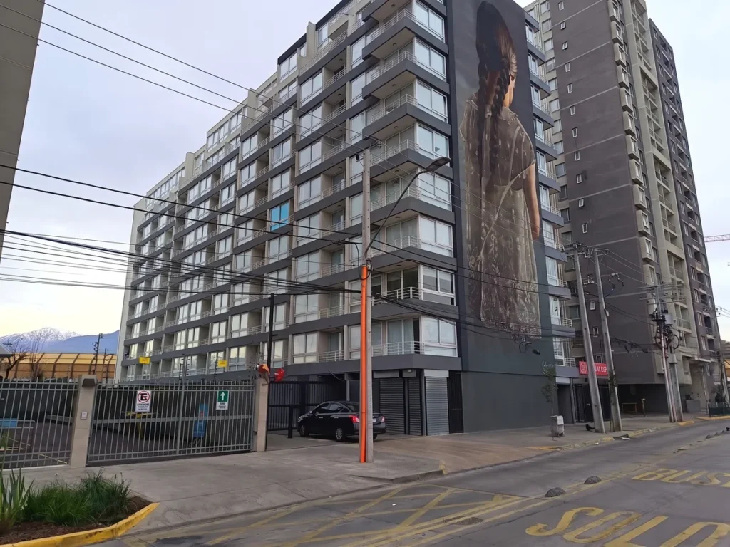 Edificio en La Florida entrega inmediata con bono pie