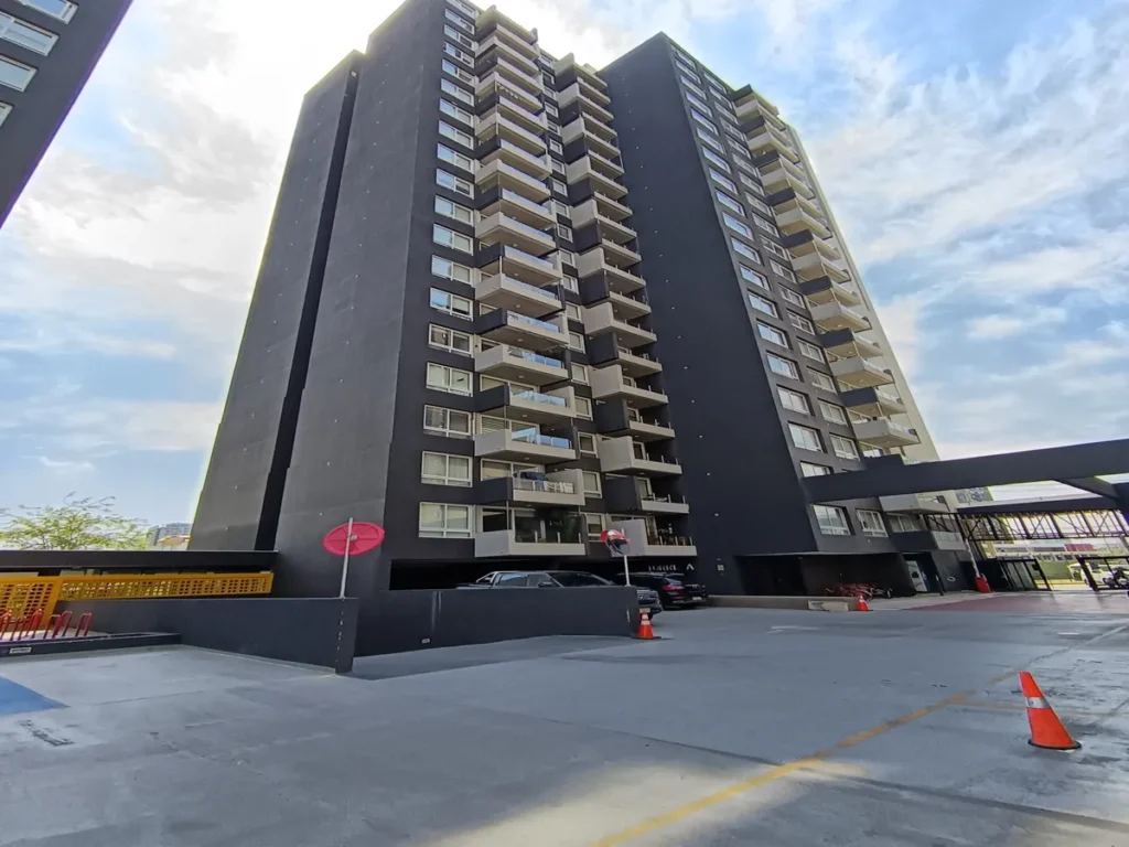Edificio en La Florida venta com apoyo al pie