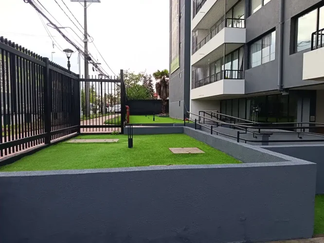 Edificio en La Cisterna con departamentos en venta entrega inmedita y bono pie