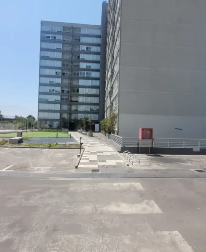 Edificio en La Cisterna entrega inmediata con subsidio adjudicado