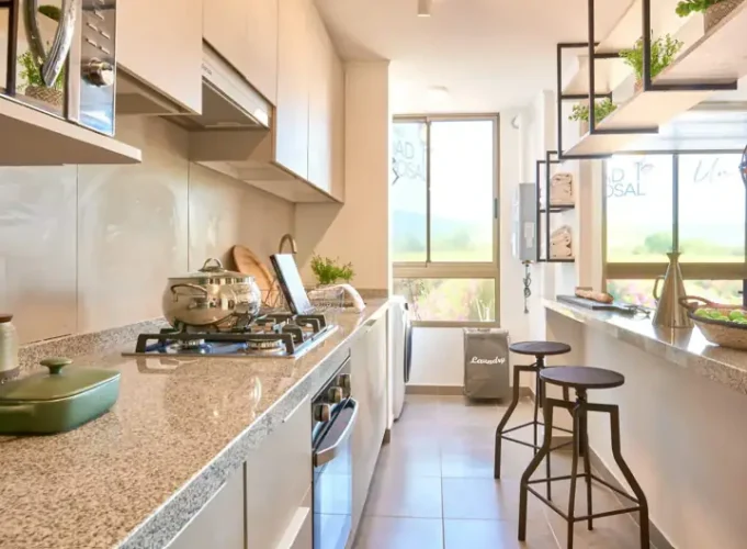 Cocina equipada conm cubierta de granito venta en Maipu paga pie en cuotas