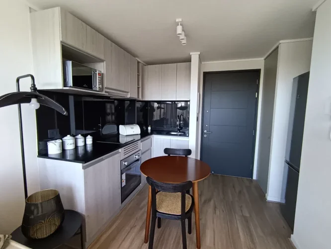 Cocina amoblada entrada departamento La Florida 1d1b metro Mirador entrega inmediata