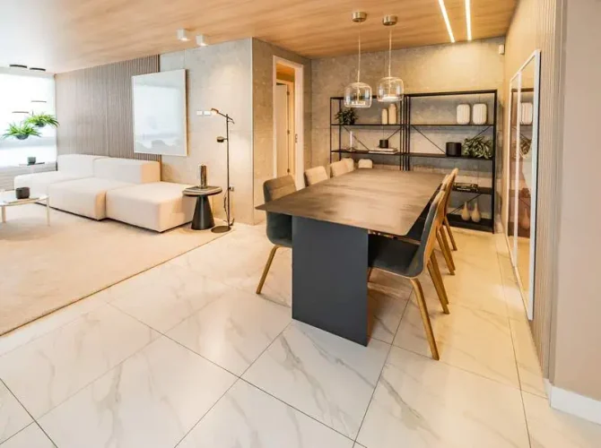 Comedor: grandes espacios, mesa central