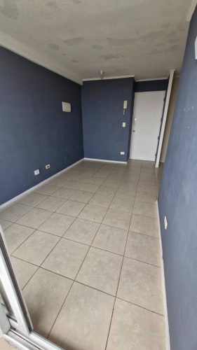 Living comedor mirada entrada Quinta Normal departamento 3d1b 49 m2 con Sunsidio