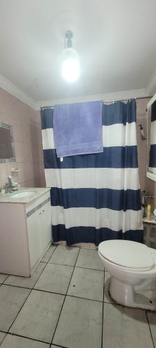 Baño principal casa uno venta con bono pie