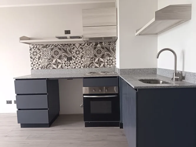 Cocina amoblada venta departamento La Cisterna bono pie