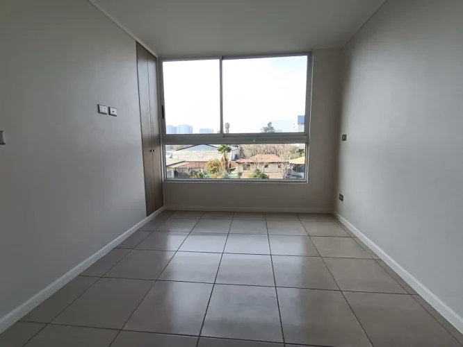 Dormitorio principal en venta con cómra sin tener ahorros en Quinta Normal