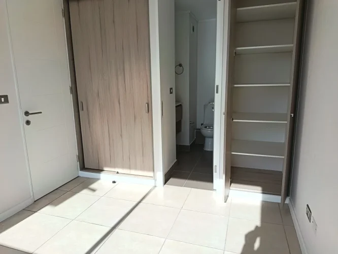 Dormitorio cama 2 plazas en venta con bono pie Quinta Normal