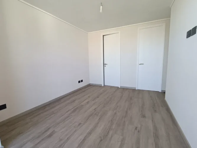 Dormitorio principal departamento en venta en Ñuñoa con bono pie entrega inmediata