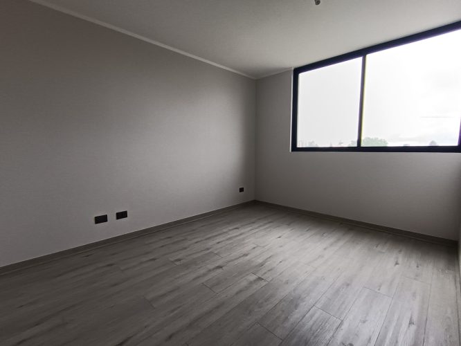 Dormitorio principal cama 2 plazas venta departamento La Cisterna bono pie