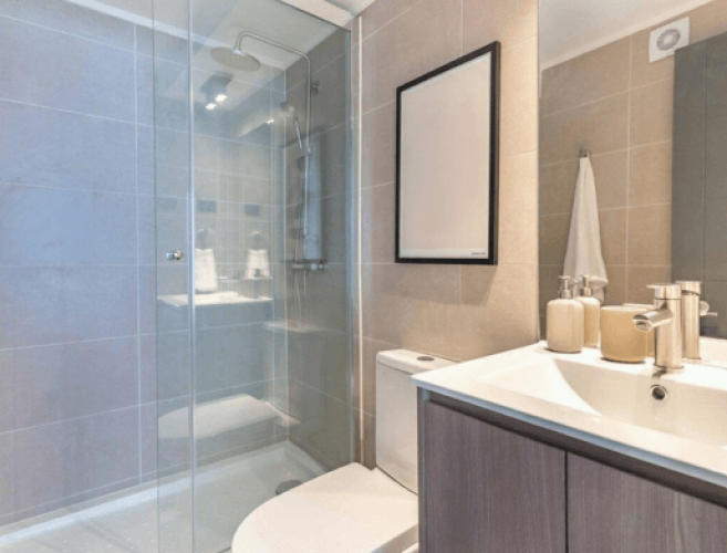 Primer baño gran espacio venta con bono pie en Independencia entrega inmediata