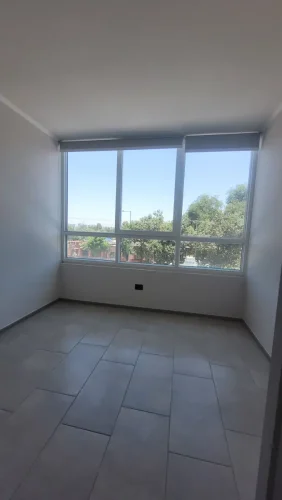 Primer dirmitorio ventanales termo panel Departamento en Concepción con bono