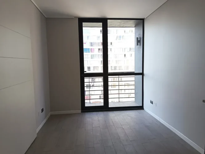 Segundo dormitorio: cama de plaza y media bono pie