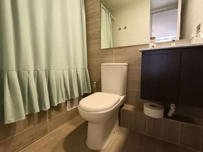 Baño dormitorio principal venta con bono pie, entrega inmediata, Estación Central