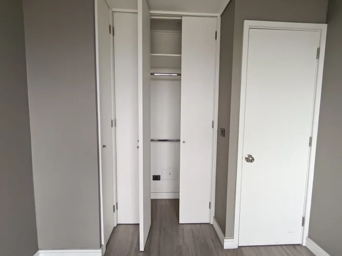Closet dormitorio venta con bno pie la Cisterna