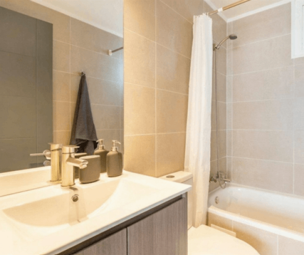 Segundo baño venta con bono pie en Independencia entrega inmediata