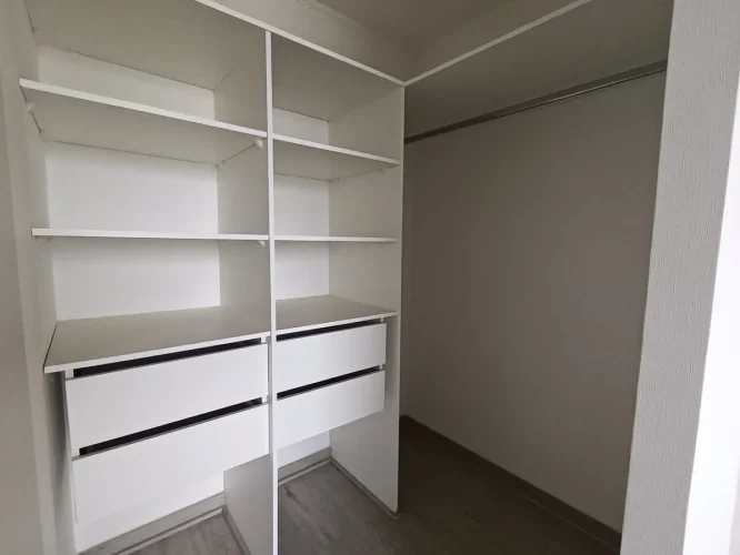 Walkinf closet domritorio principal venta departamento La Cisterna bono pie