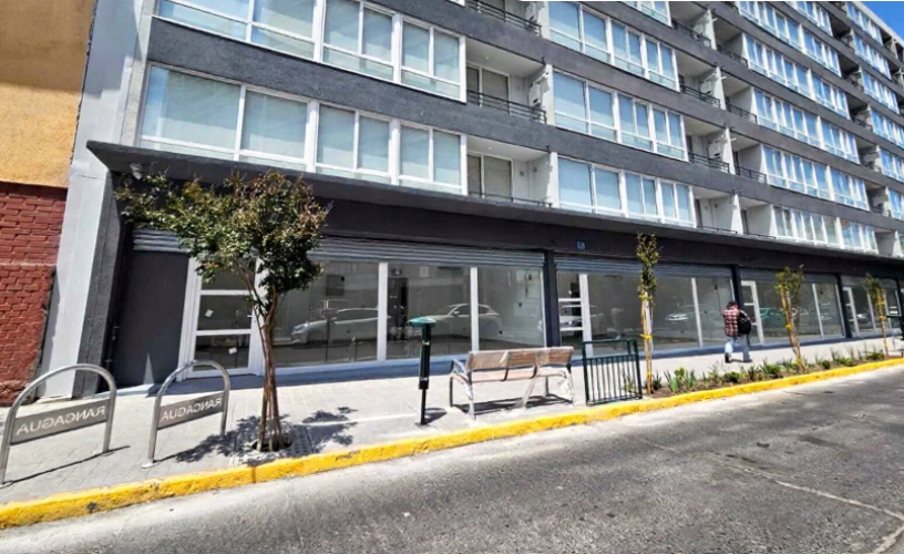 1) Local Calle