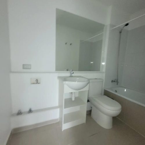 Baño conexion a lavadora epartamento venta con bono pie en Independencia