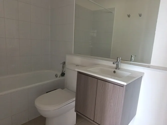 Baño Departamento 2D1B 39 m2 Puerto Montt entrega futura pie en cuotas