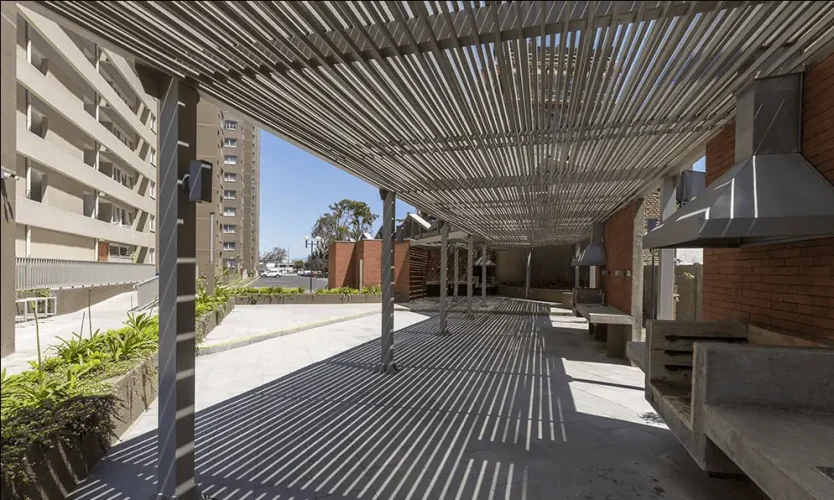 Quinchos en edificio