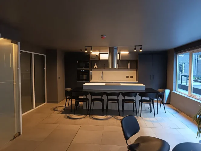 Sala multiuso venta departamento con bono pie entrega inmediata metro Los Heroes
