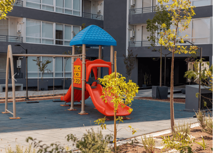 Juegos infantiles edificio venta con bono pie