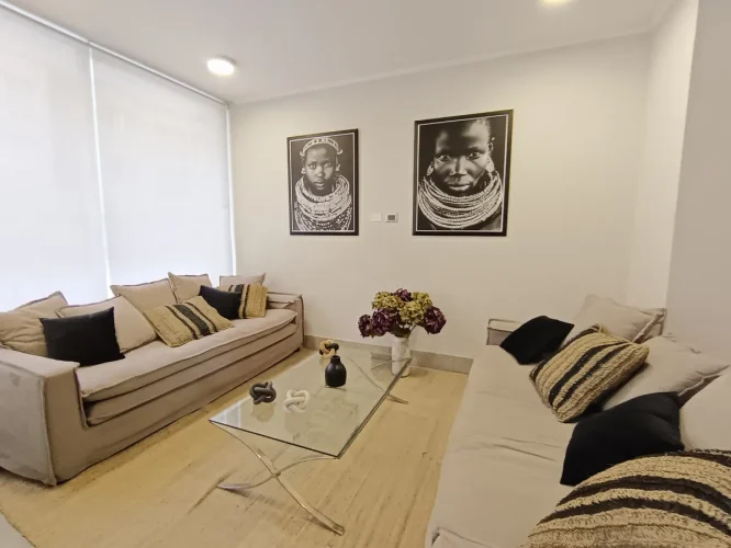 Sala común primer piso venta en la Cisterna