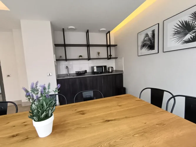 Sala multiuso en edificio compra sin ahorros La cisterna
