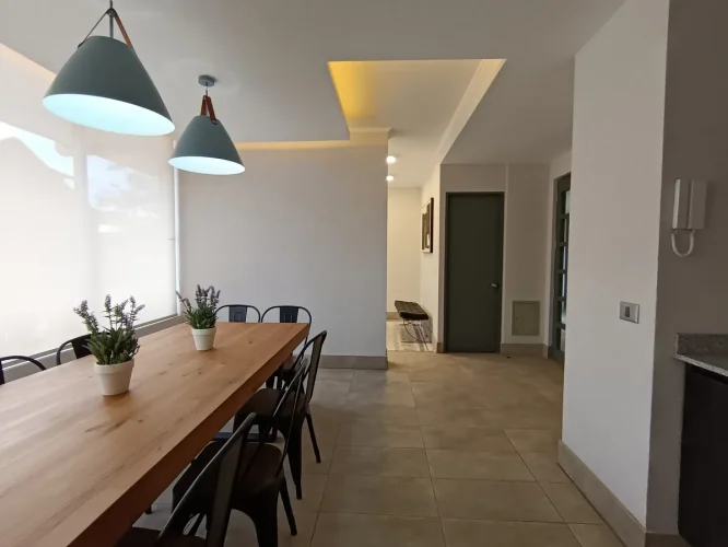 Salón gourmet en edificio venta en La Cisterna